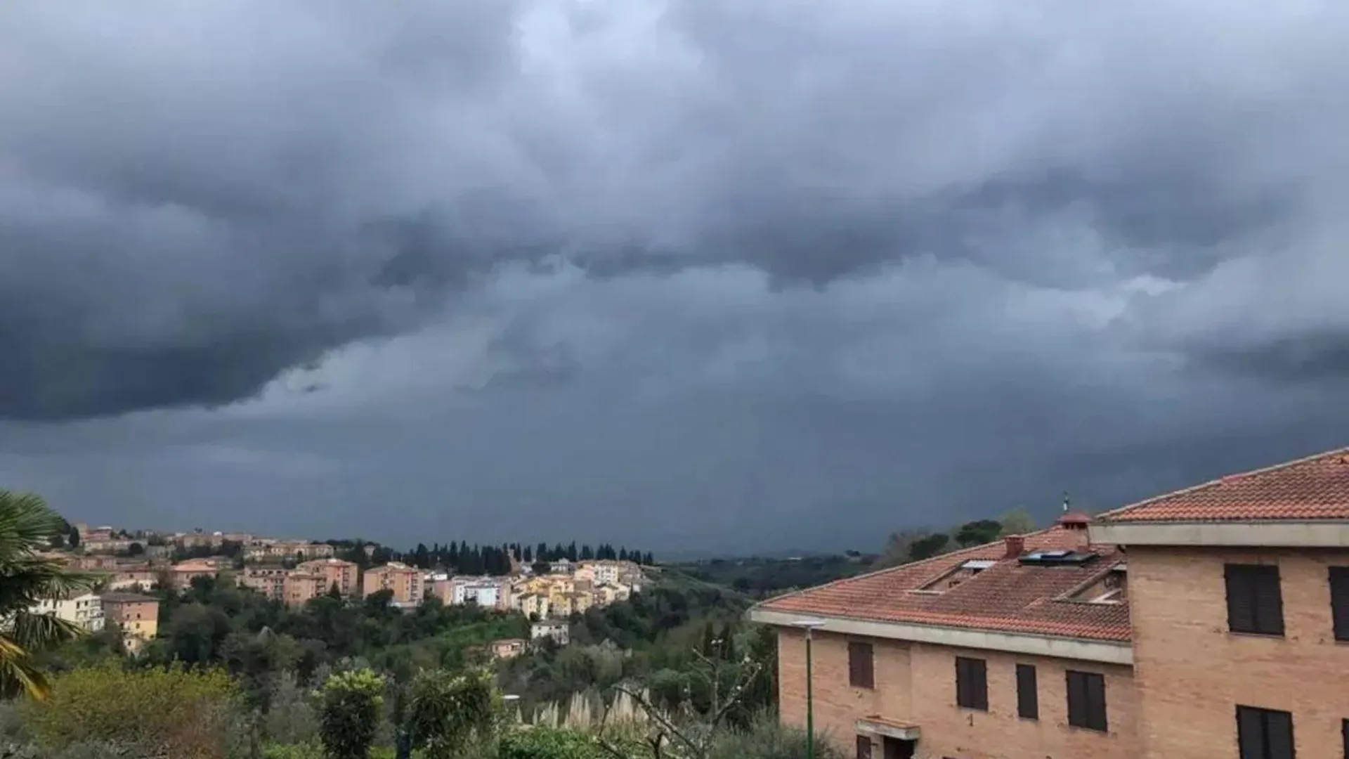 Charming Apartment With City View In Siena 80 Sqm + Parking Italien