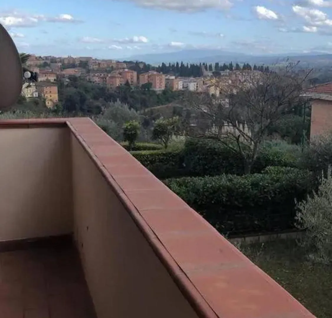 Charming Apartment With City View In Siena 80 Sqm + Parking
