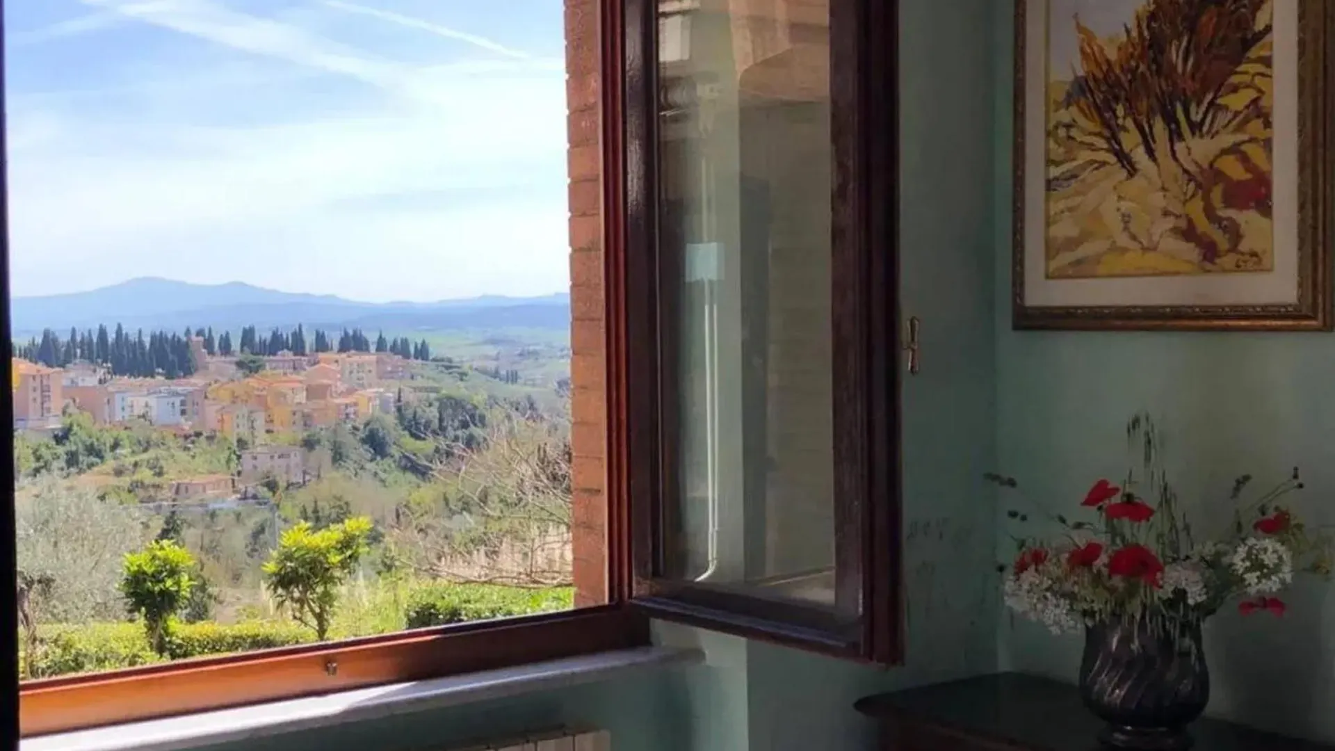 Charming Apartment With City View In Siena 80 Sqm + Parking